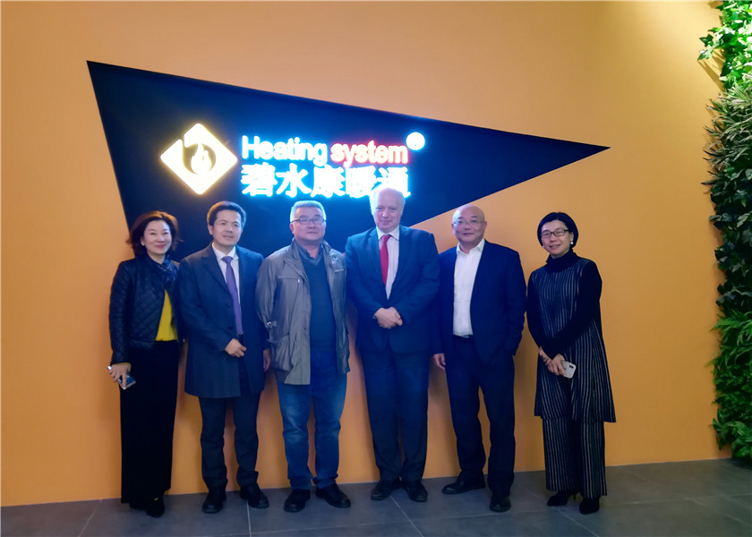 1545125375739458.jpg 8.jpg